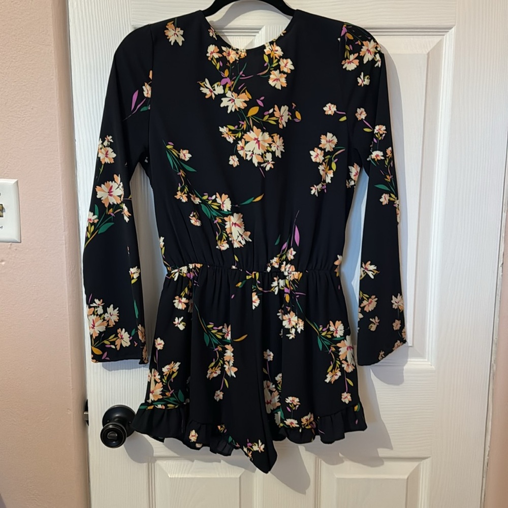Romper - Picture 2 of 3